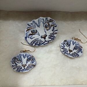 Blue and White Cat Face Earrings Set